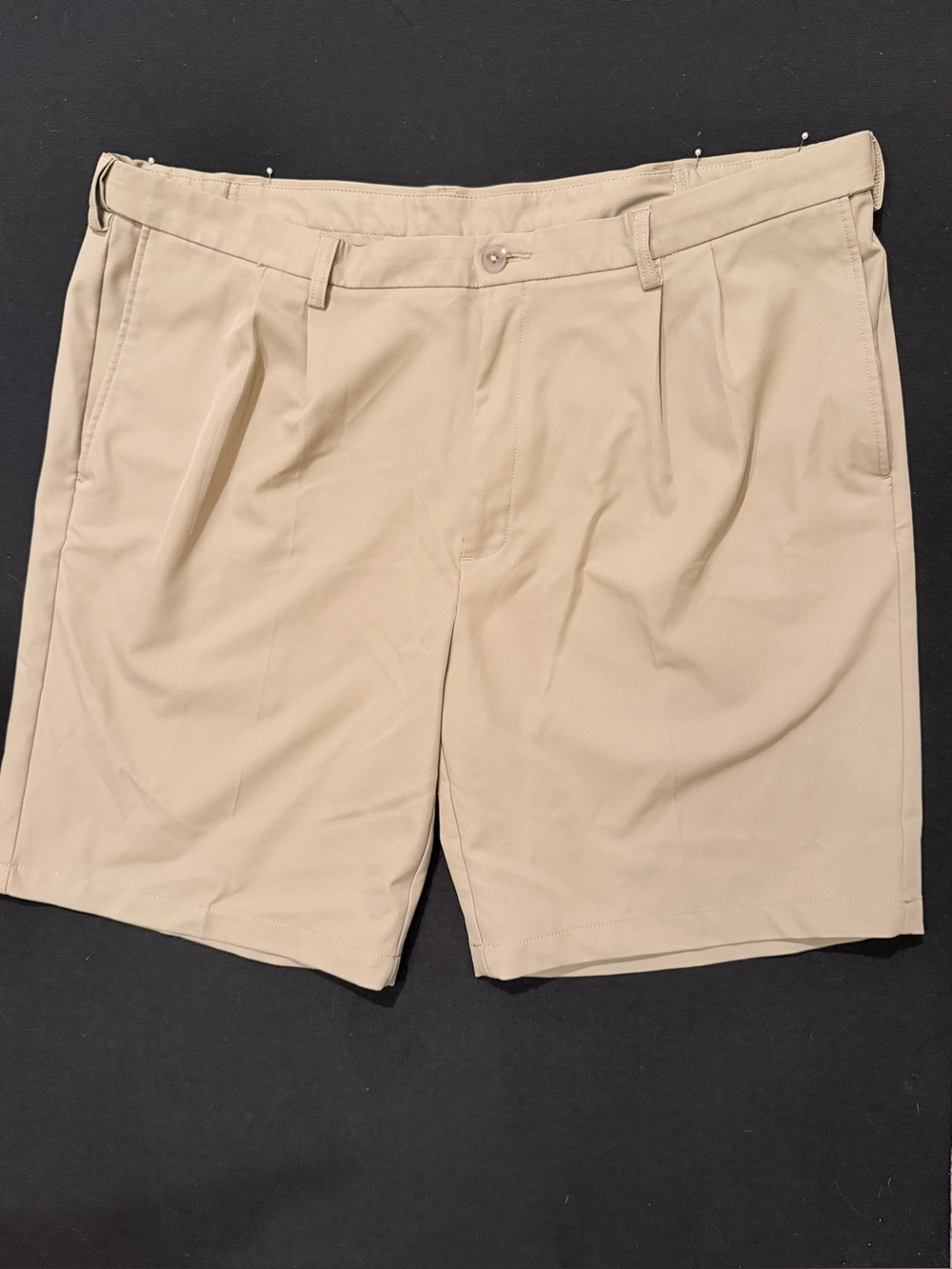 Men's Classic cool 18 pro Pleated Khaki Shorts sz 44R